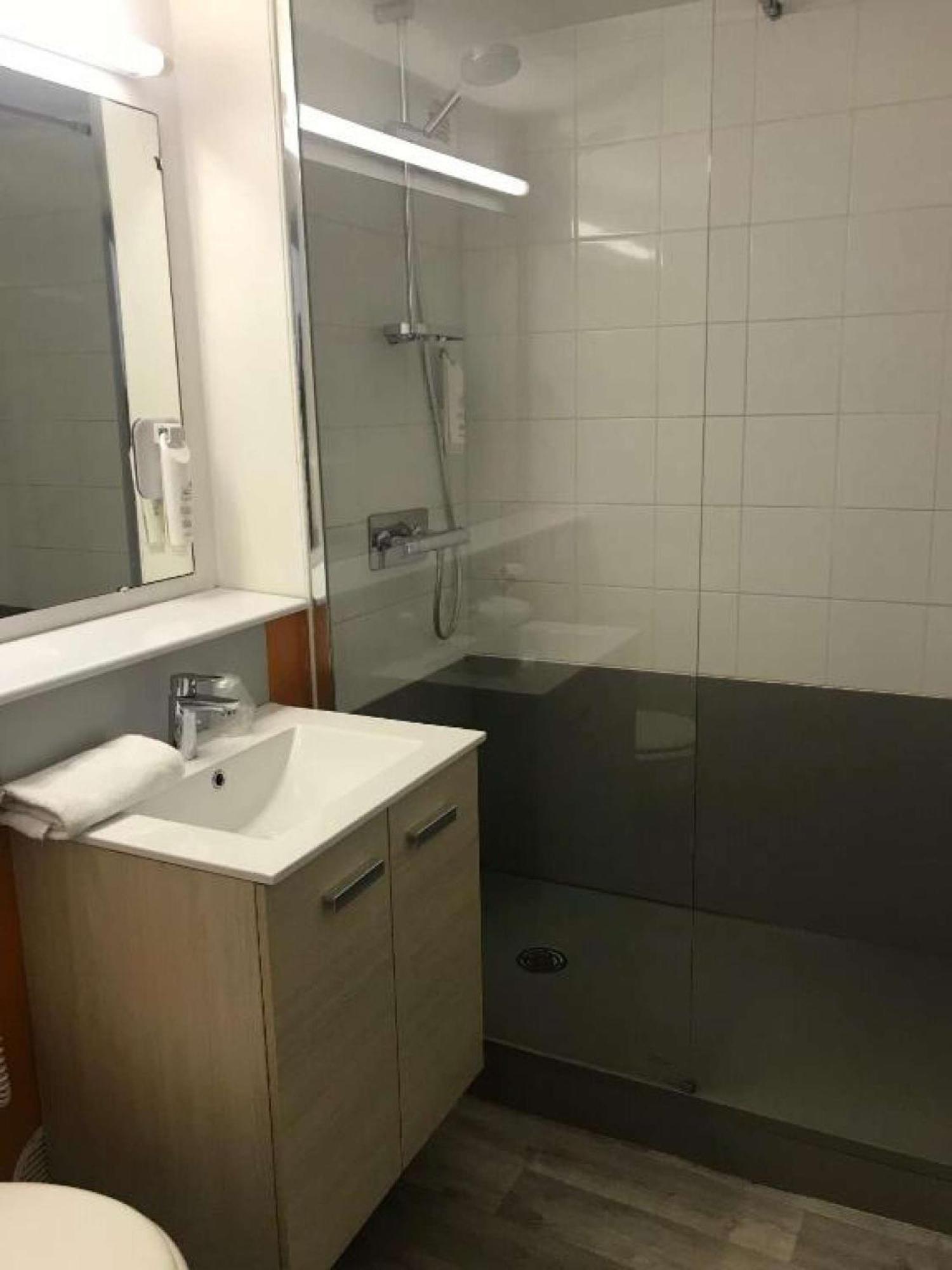 Brit Hotel Confort Morlaix Saint-Martin-des-Champs  외부 사진