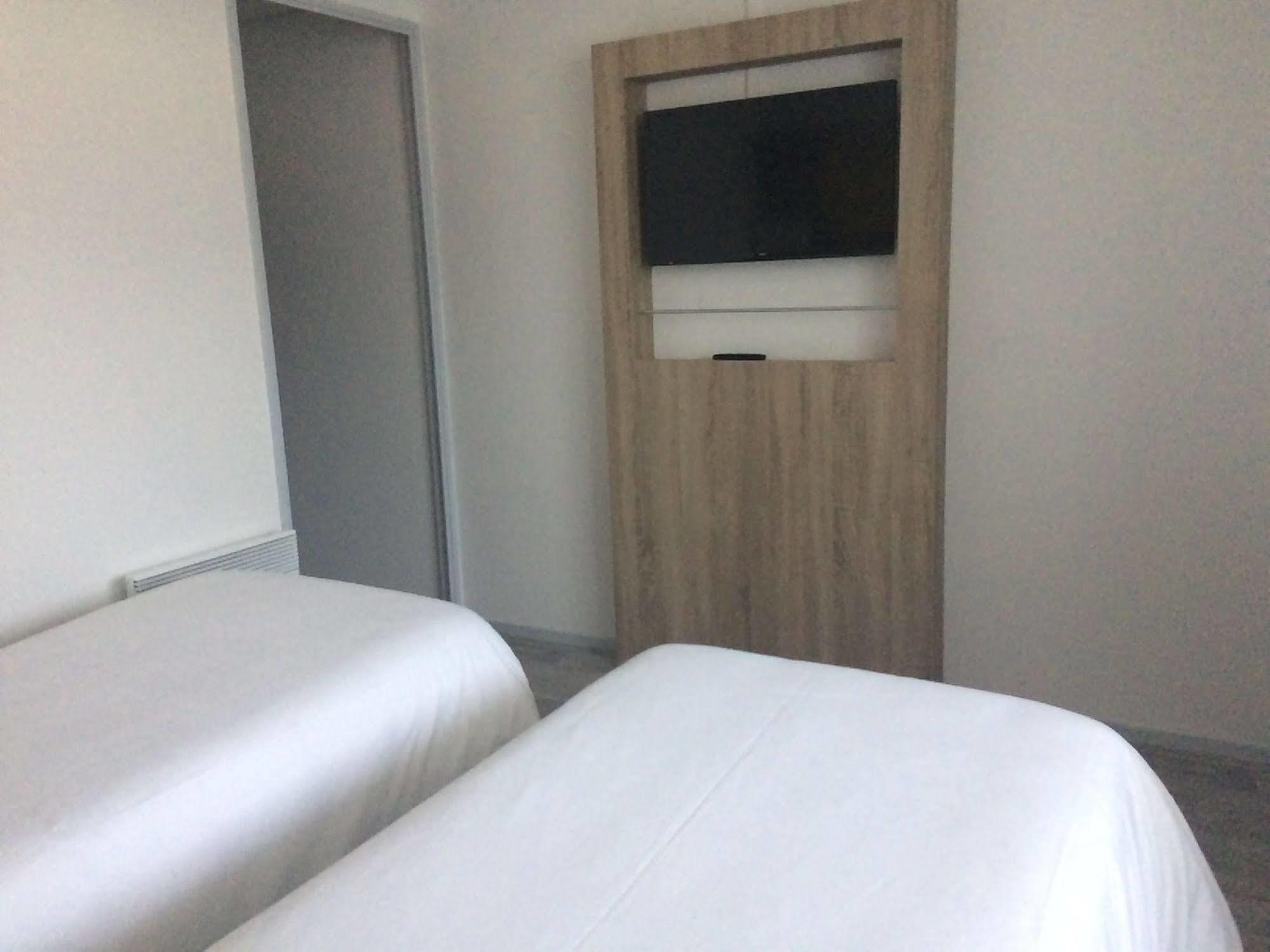 Brit Hotel Confort Morlaix Saint-Martin-des-Champs  외부 사진